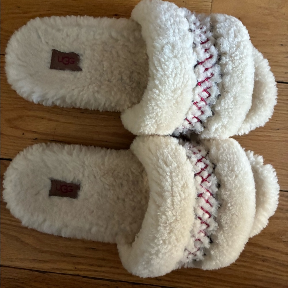 UGG Cozetta Slippers
